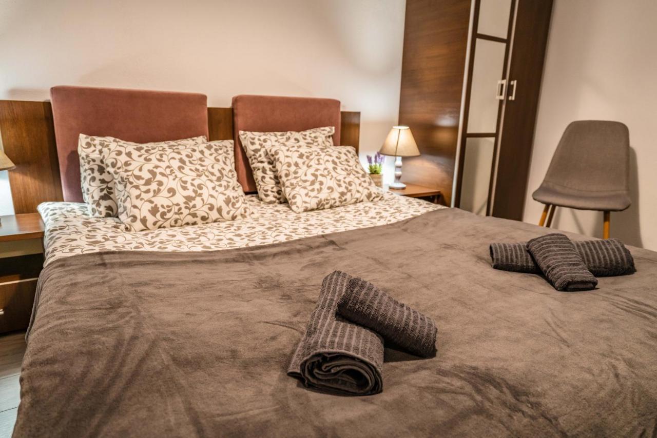 סנדנסקי Babylon Apartment מראה חיצוני תמונה