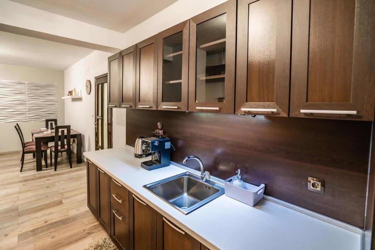 סנדנסקי Babylon Apartment מראה חיצוני תמונה