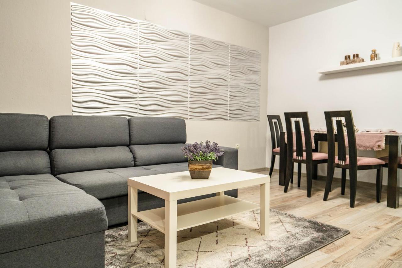 סנדנסקי Babylon Apartment מראה חיצוני תמונה